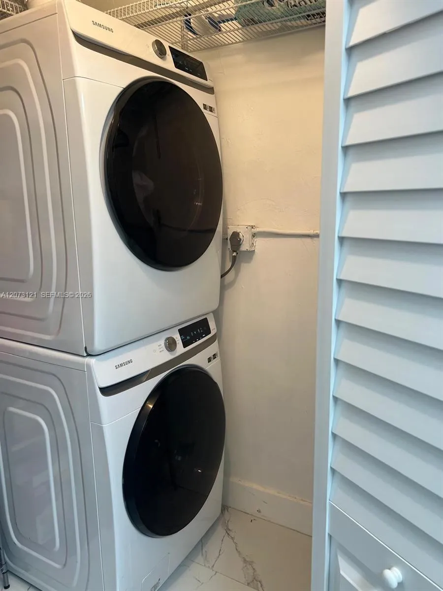 9273 Collins Ave #606 Surfside, FL 33154