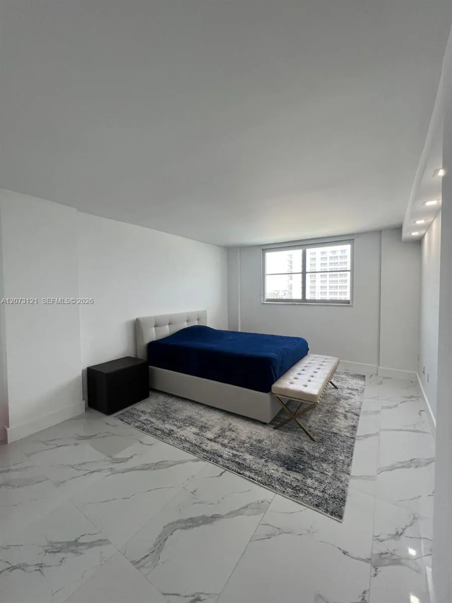 9273 Collins Ave #606 Surfside, FL 33154