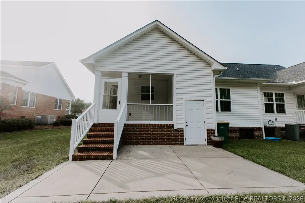 674 W Amberdale Circle Lumberton, NC 28358