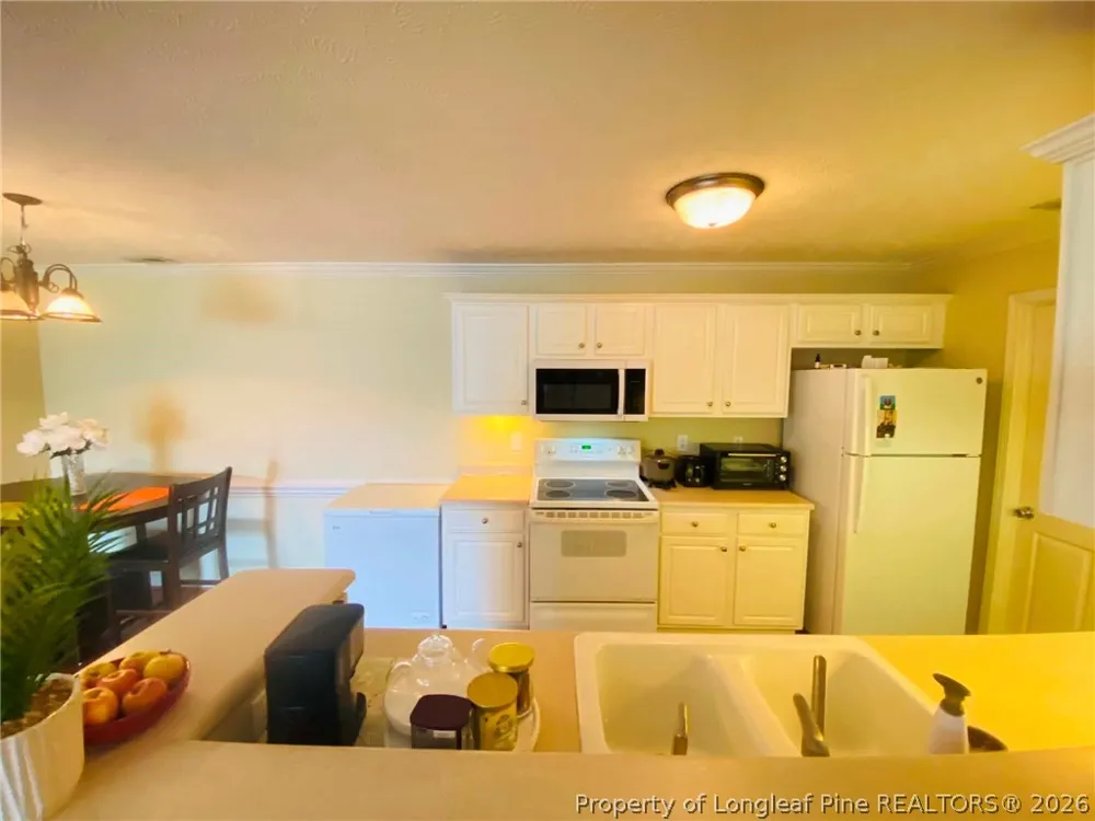 1851 Balmoral Drive Fayetteville, NC 28304