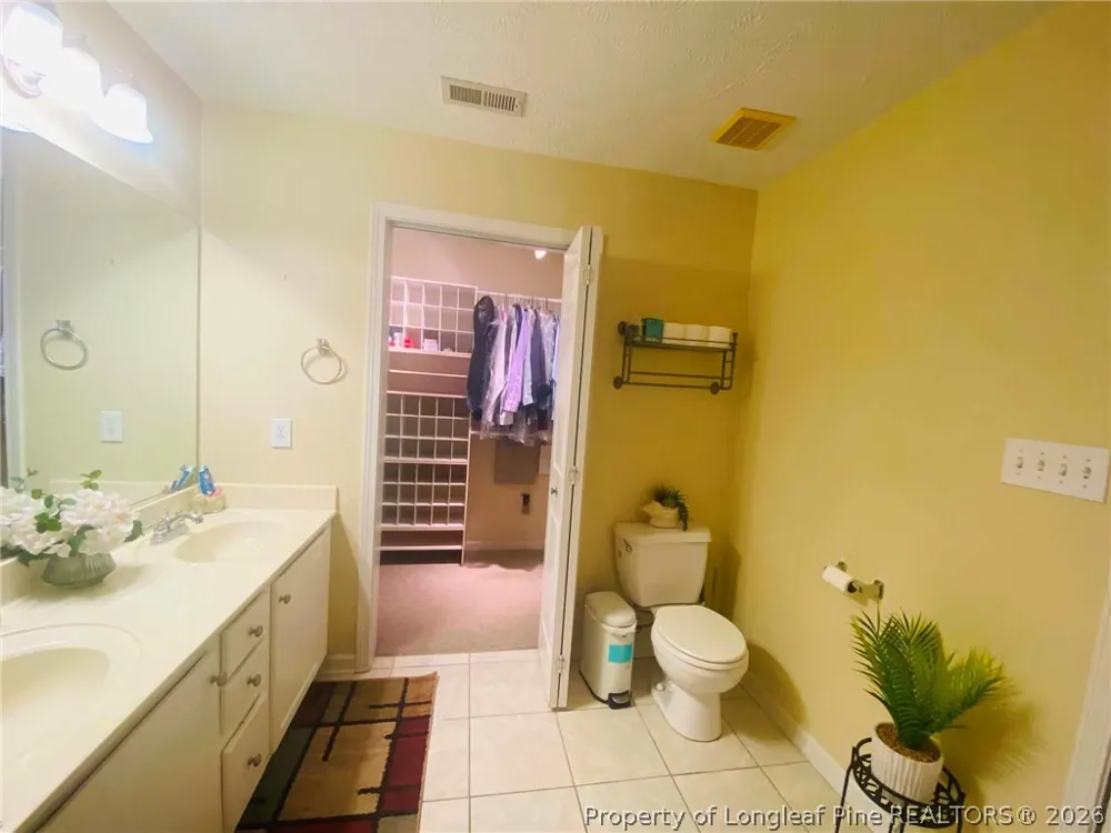 1851 Balmoral Drive Fayetteville, NC 28304