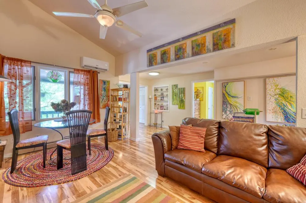 35 Chatuge Village Drive Hayesville, SC 29804