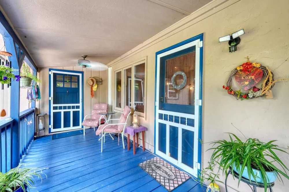 35 Chatuge Village Drive Hayesville, SC 29804