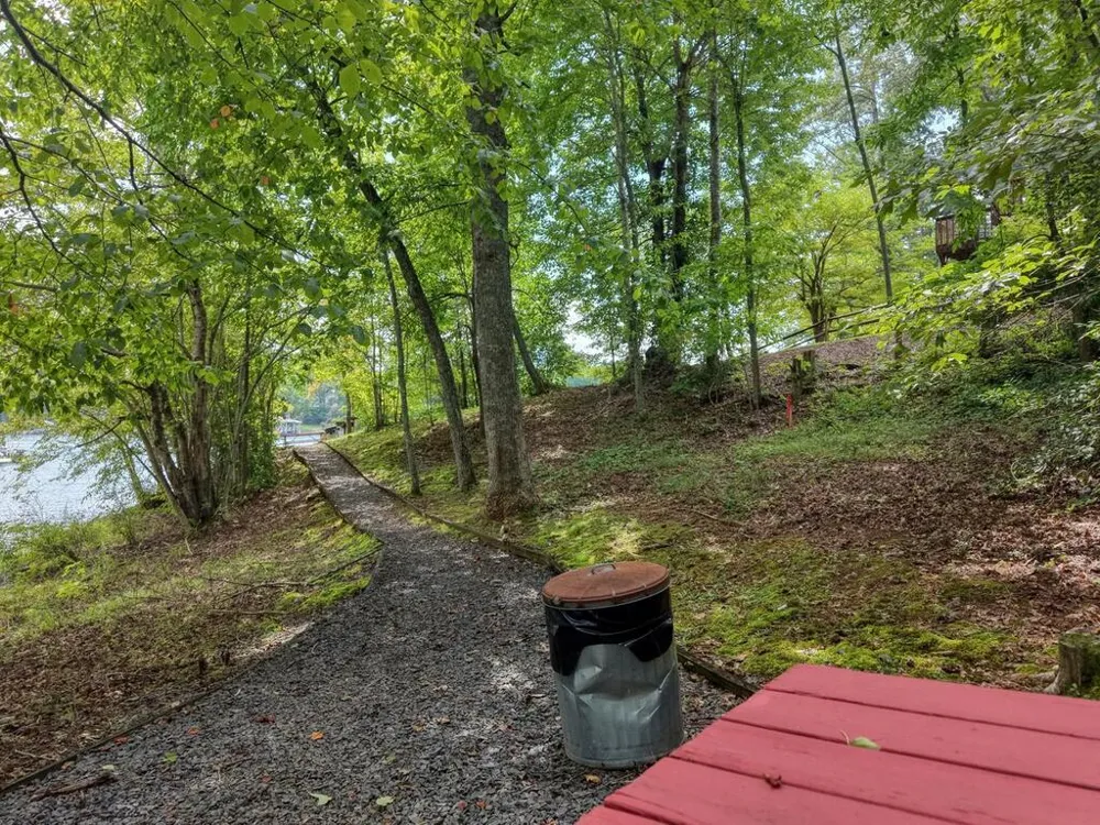35 Chatuge Village Drive Hayesville, SC 29804