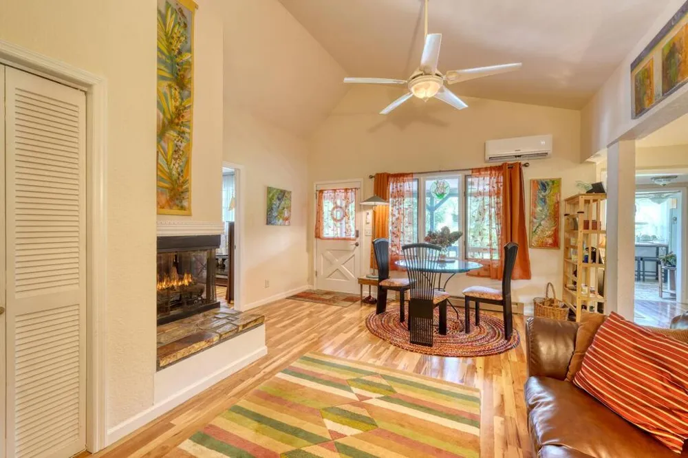 35 Chatuge Village Drive Hayesville, SC 29804