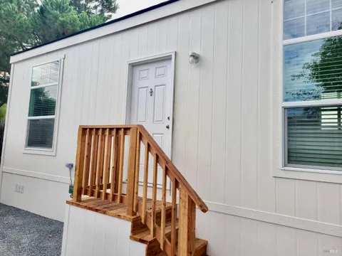 890 Rockwell Road ##1