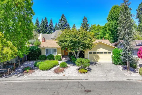 648 Avenue Del Oro