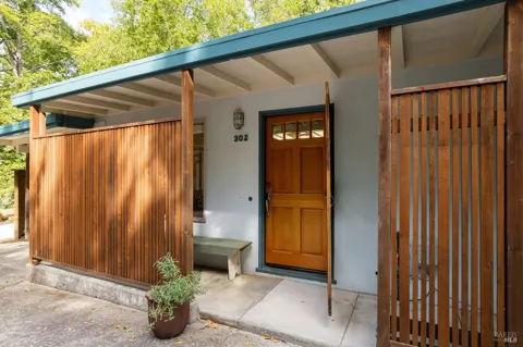 302 Forrest Avenue