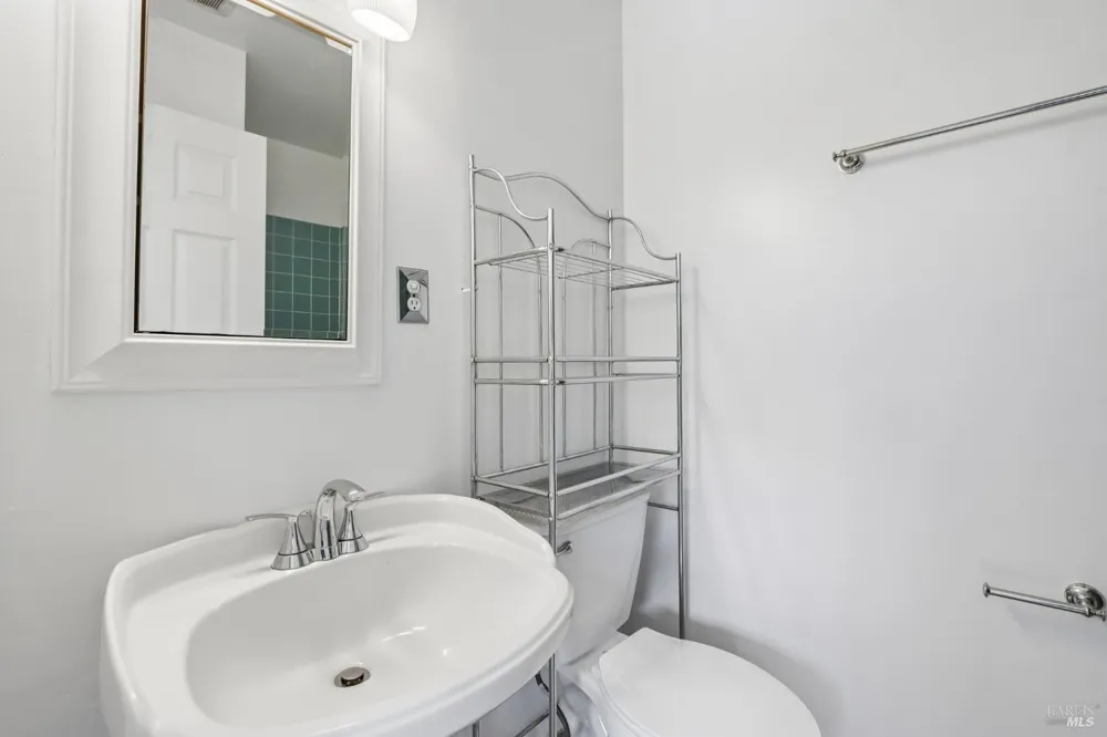 25478 Barnard Street Hayward, CA 94545