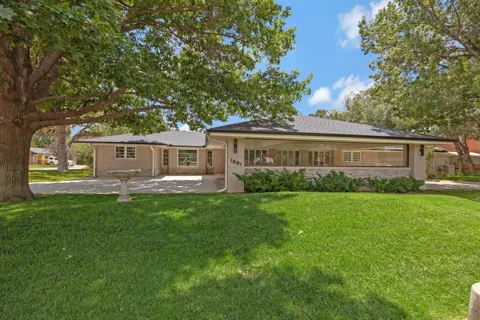 1901 JULIAN BOULEVARD