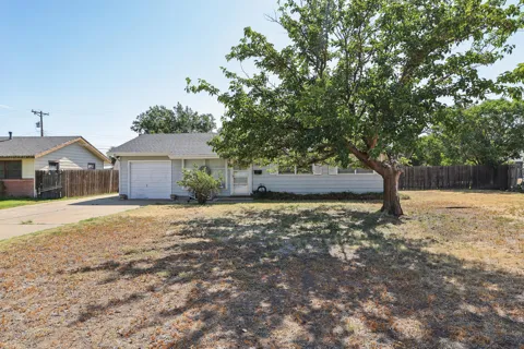 1921 LAWNDALE DRIVE