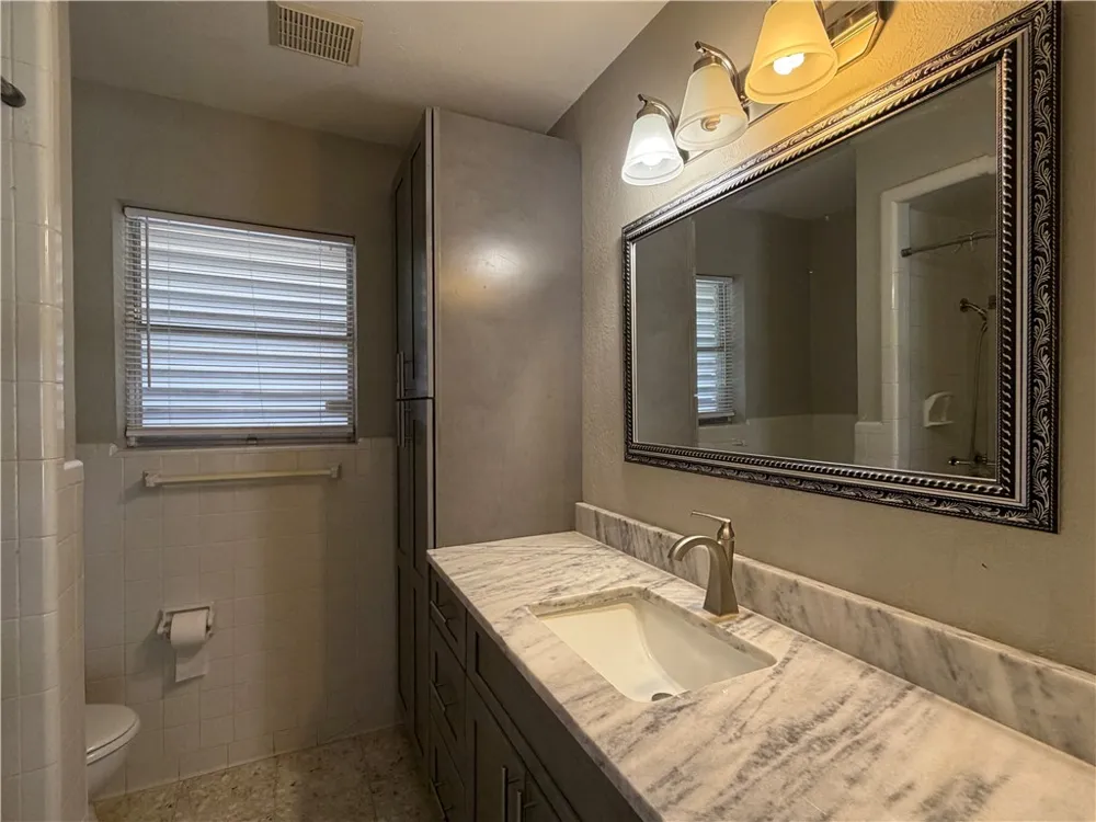749 Burkshire Drive Corpus Christi, TX 78412