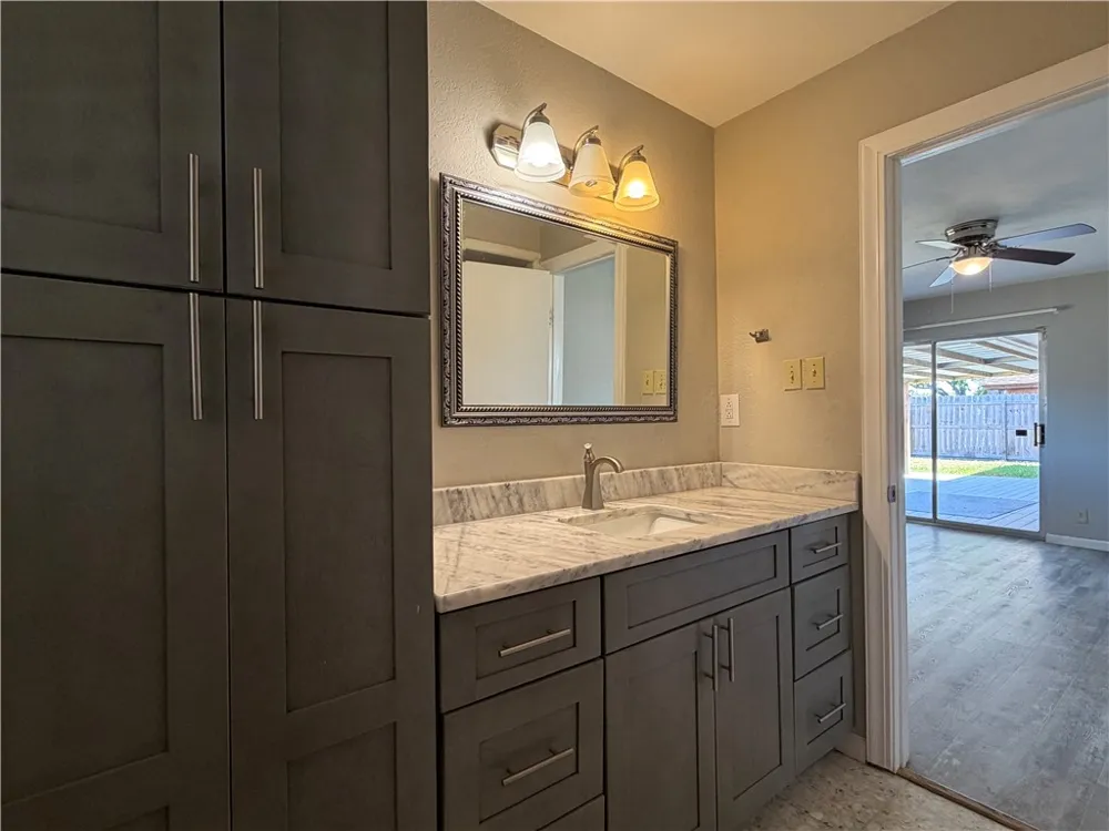 749 Burkshire Drive Corpus Christi, TX 78412