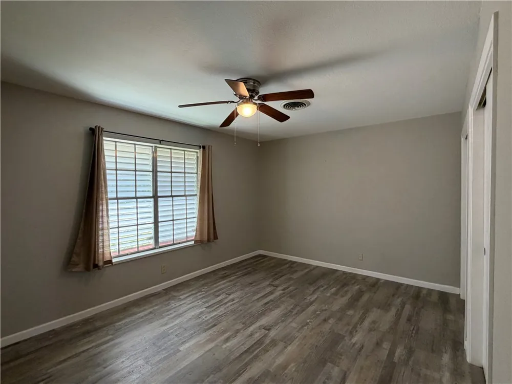 749 Burkshire Drive Corpus Christi, TX 78412