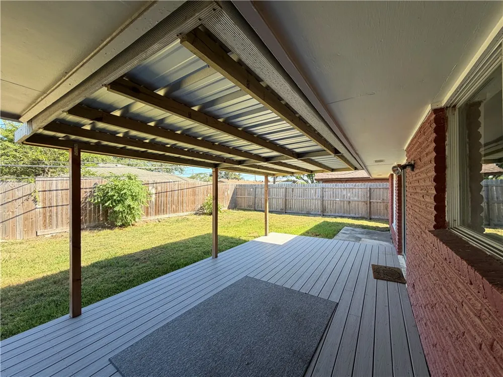 749 Burkshire Drive Corpus Christi, TX 78412