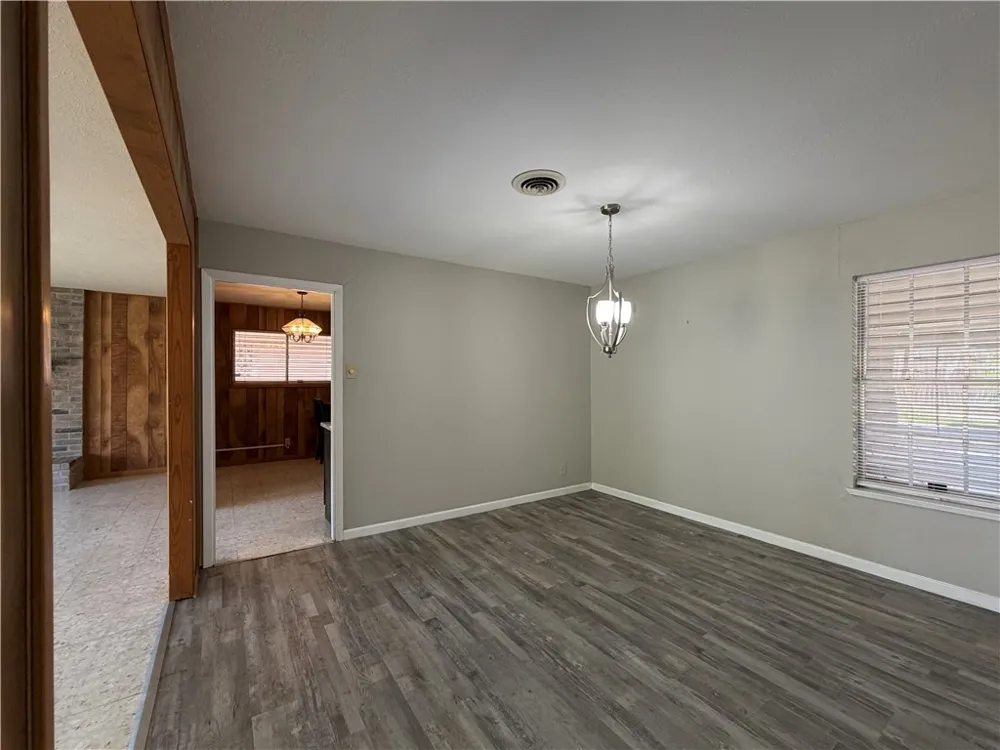 749 Burkshire Drive Corpus Christi, TX 78412