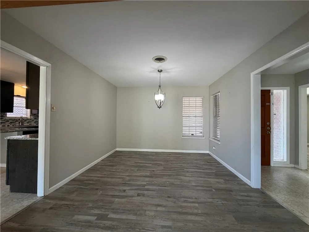 749 Burkshire Drive Corpus Christi, TX 78412
