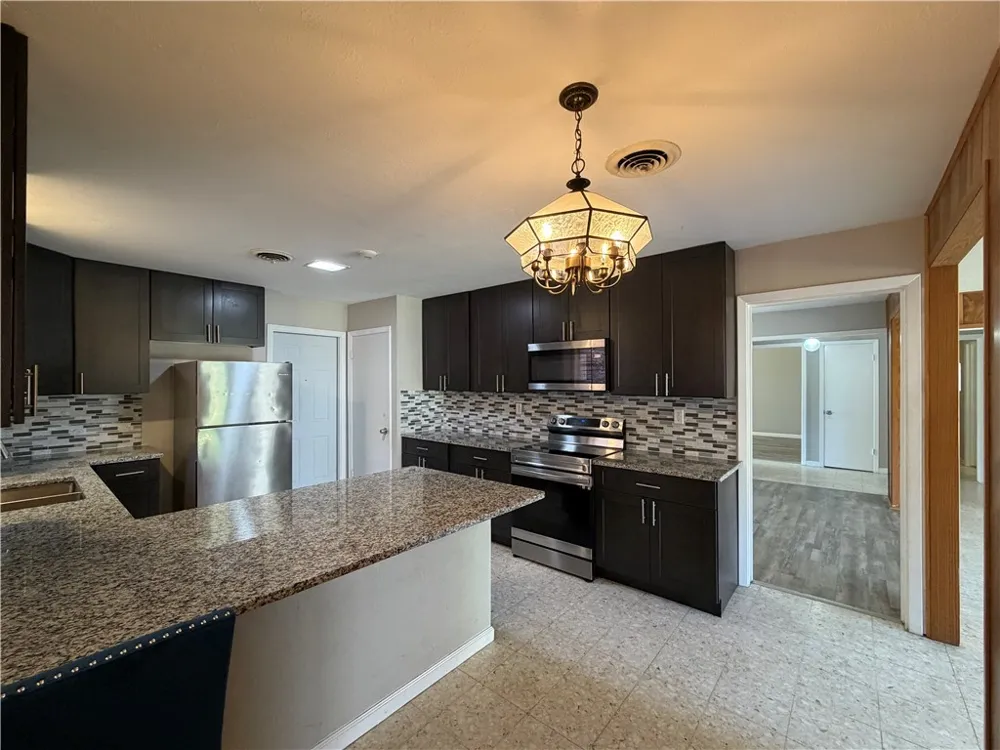 749 Burkshire Drive Corpus Christi, TX 78412