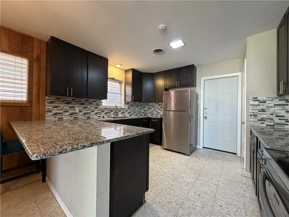 749 Burkshire Drive Corpus Christi, TX 78412