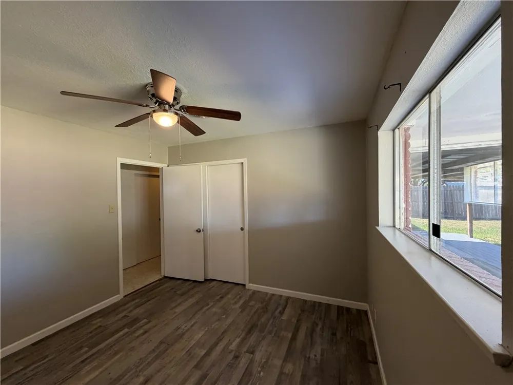 749 Burkshire Drive Corpus Christi, TX 78412