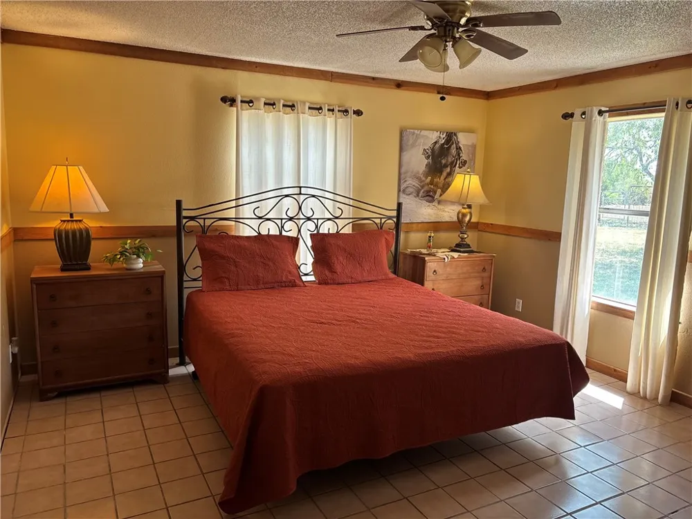 1260 W County Road 303 Orange Grove, TX 78372
