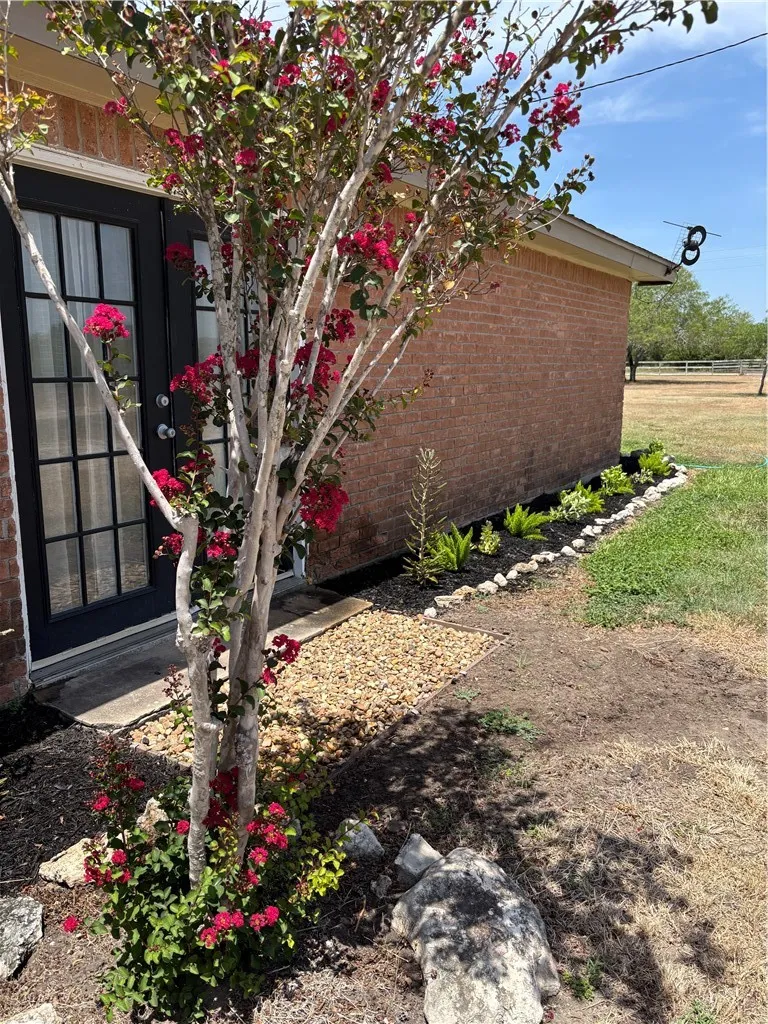 1260 W County Road 303 Orange Grove, TX 78372