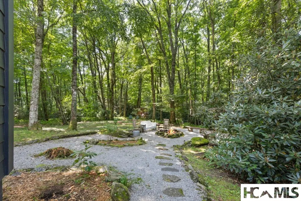 289 Apple Mountain Circle Highlands, NC 28741