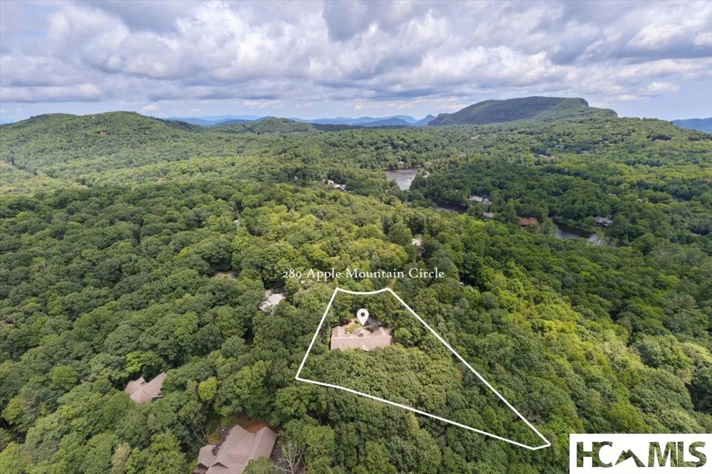 289 Apple Mountain Circle Highlands, NC 28741