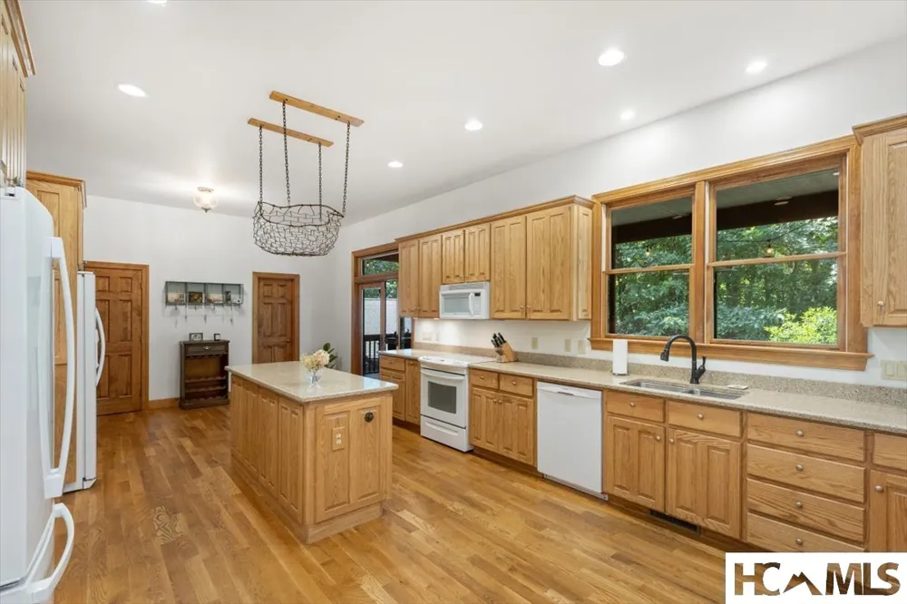 289 Apple Mountain Circle Highlands, NC 28741