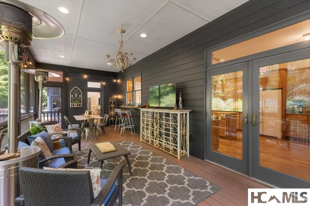 289 Apple Mountain Circle Highlands, NC 28741