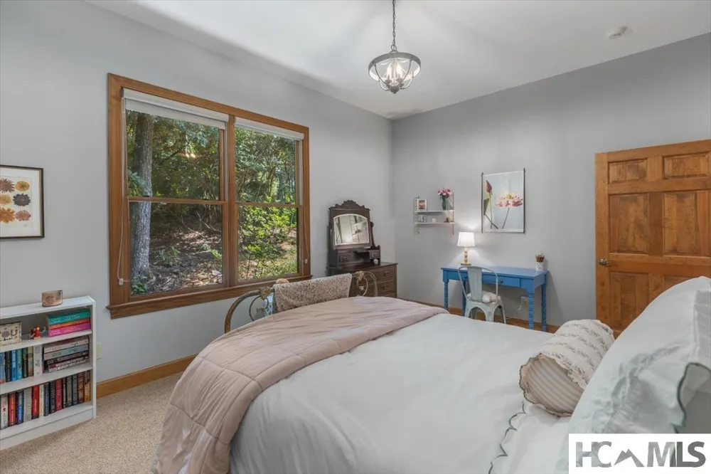 289 Apple Mountain Circle Highlands, NC 28741