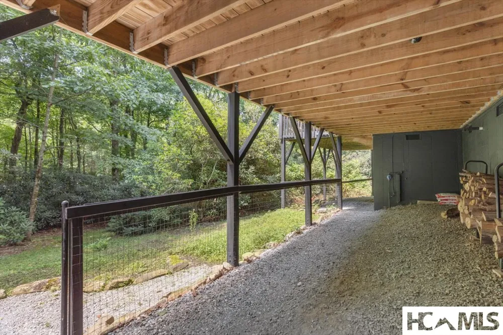 289 Apple Mountain Circle Highlands, NC 28741