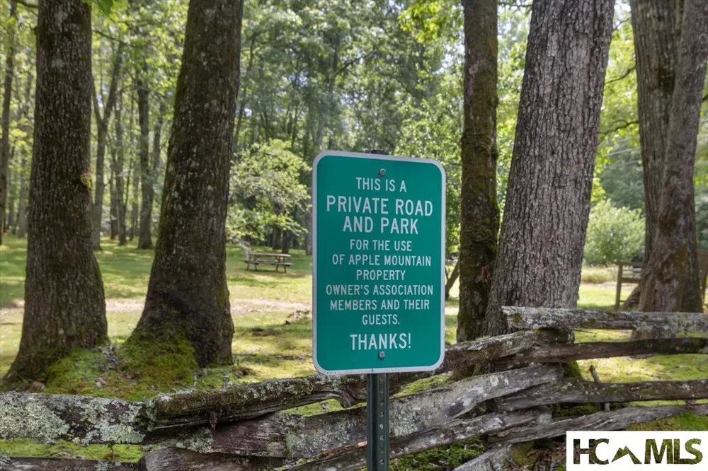 289 Apple Mountain Circle Highlands, NC 28741