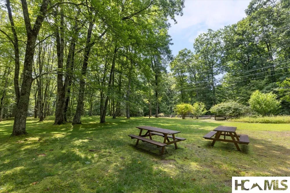 289 Apple Mountain Circle Highlands, NC 28741
