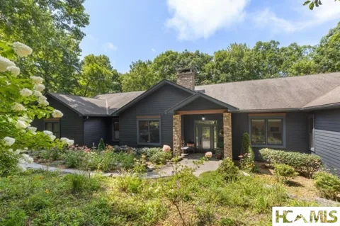 289 Apple Mountain Circle