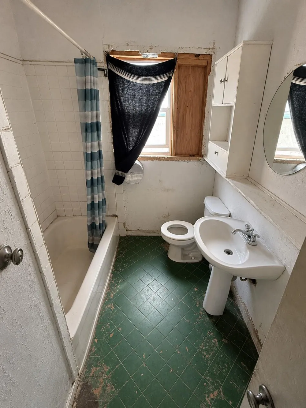 2405 Ingersol Avenue Pasadena, TX 77506