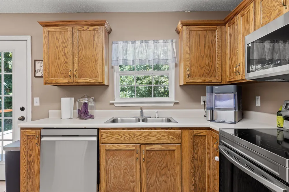 1999 Hardwood Lane Soddy Daisy, TN 37379