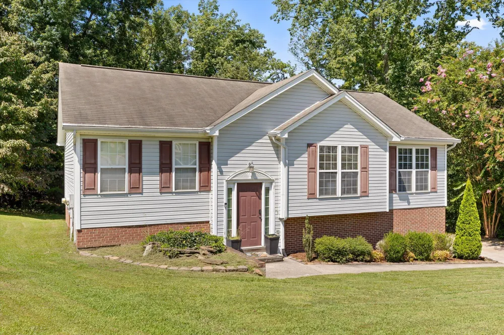 1999 Hardwood Lane Soddy Daisy, TN 37379