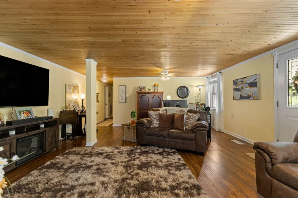 150 Patty Road Benton, TN 37307