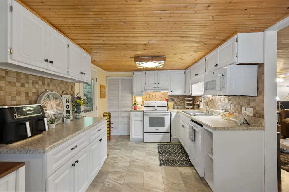 150 Patty Road Benton, TN 37307