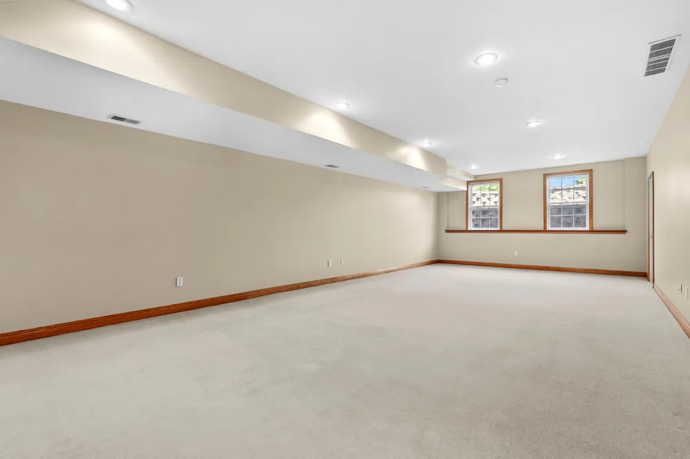 597 Winter Slope Kalamazoo, MI 49009