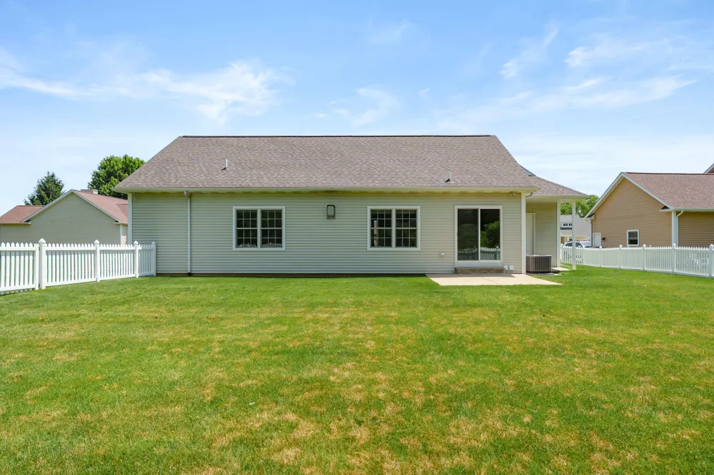 597 Winter Slope Kalamazoo, MI 49009
