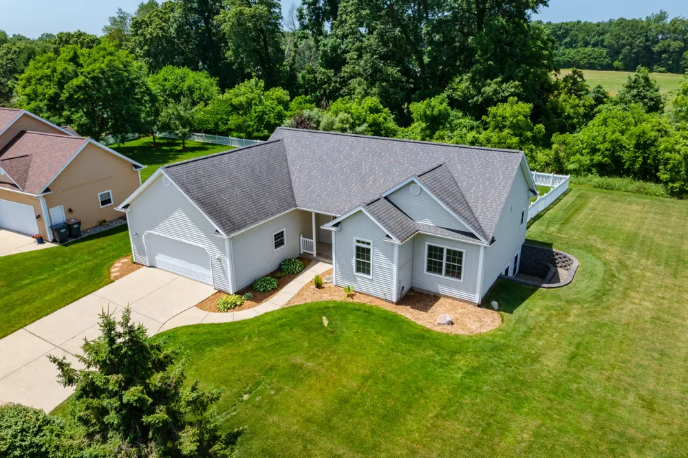 597 Winter Slope Kalamazoo, MI 49009