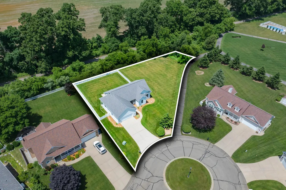 597 Winter Slope Kalamazoo, MI 49009