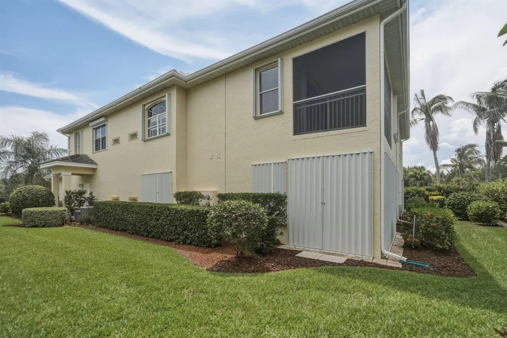 301 Southstar Drive #1304 Fort Pierce, FL 34949