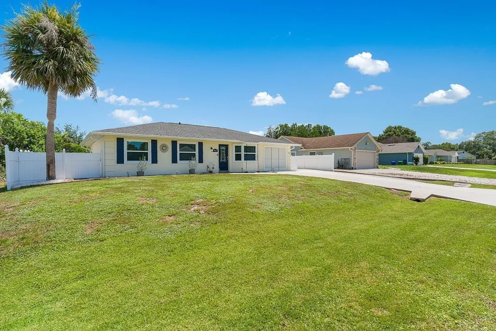 867 CLEARMONT STREET Sebastian, FL 32958