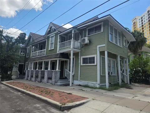 212 W BEACH PLACE #1