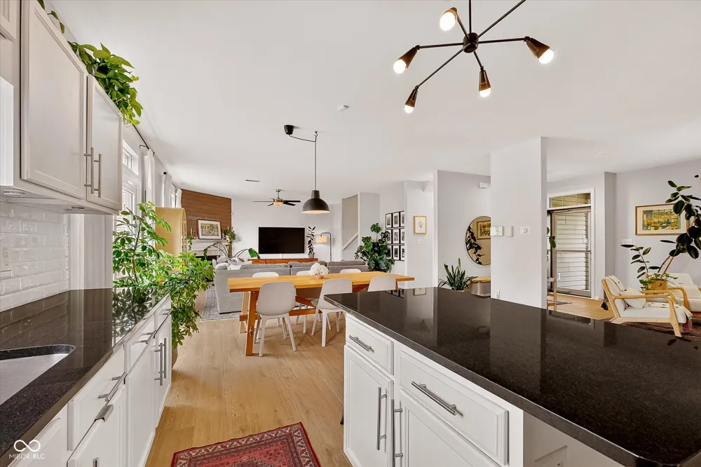 4717 Nyla Court Westfield, IN 46062