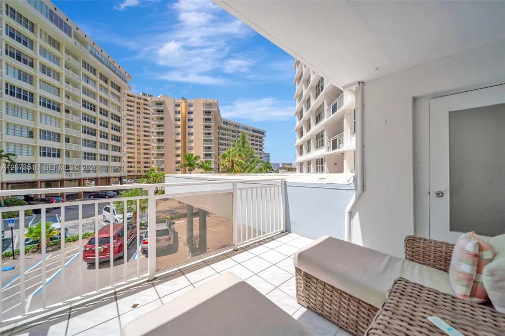 1801 S Ocean Dr #241 Hallandale Beach, FL 33009