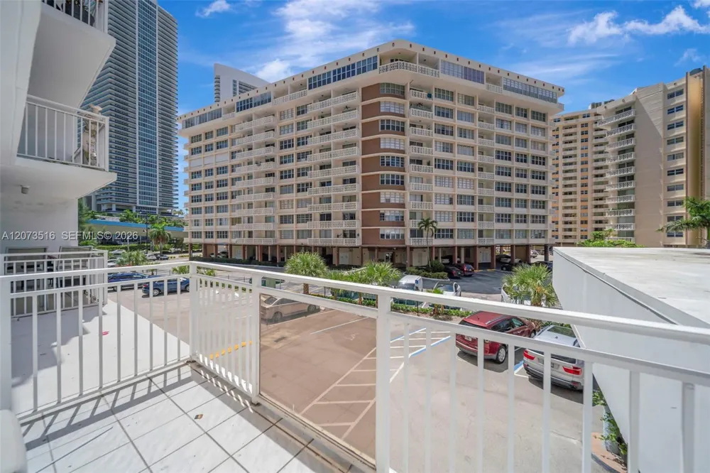 1801 S Ocean Dr #241 Hallandale Beach, FL 33009